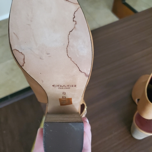 Coach wedge size 8 - Picture 5 of 6